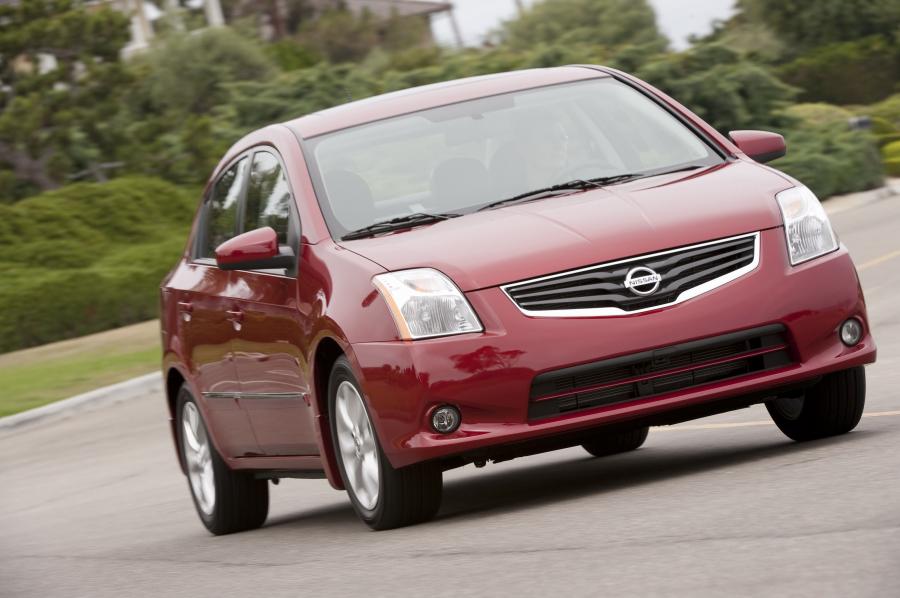  Nissan Sentra 2010 года  (фото 60 из 68)